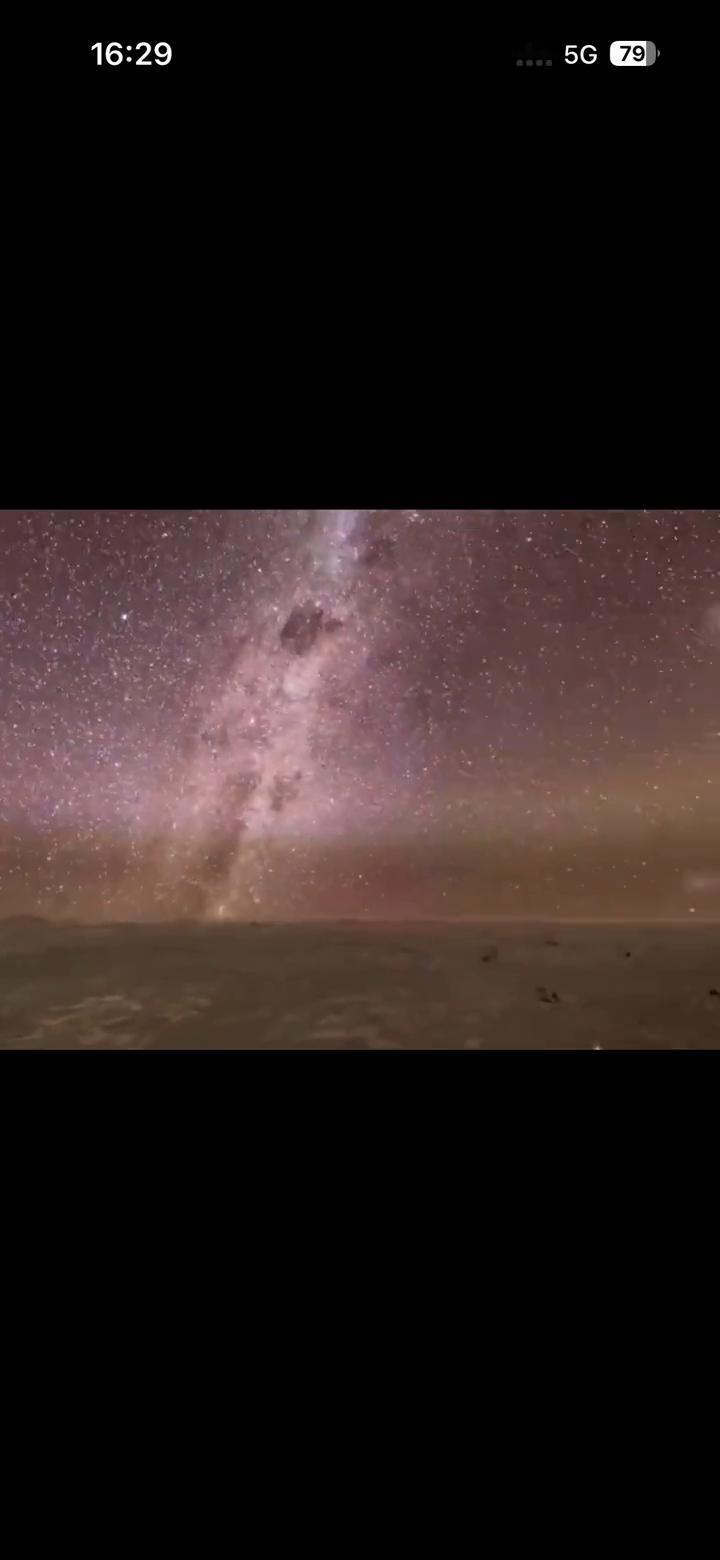 这是火星夜空真实而震撼的模样。当夜幕降临，火星的天空迅速...更多。