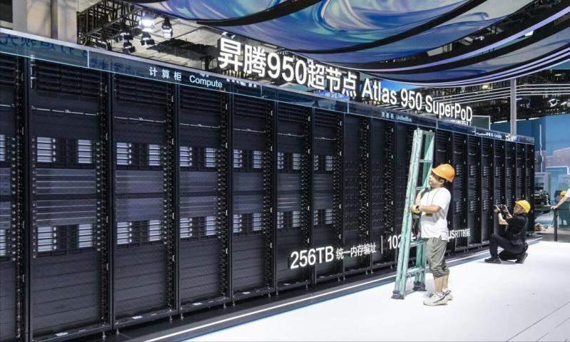华为又有好消息。

《联合早报》今天报的，华为头回对外亮出自家最牛的AI计算设备