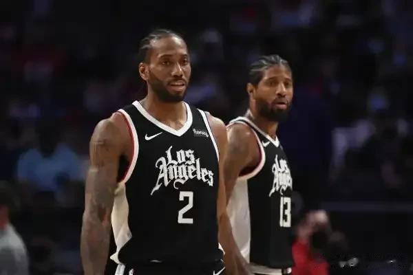 随着9月3号的到来，NBA联盟一夜传来2个惊人的新闻！

1，太阳官方推特发布消