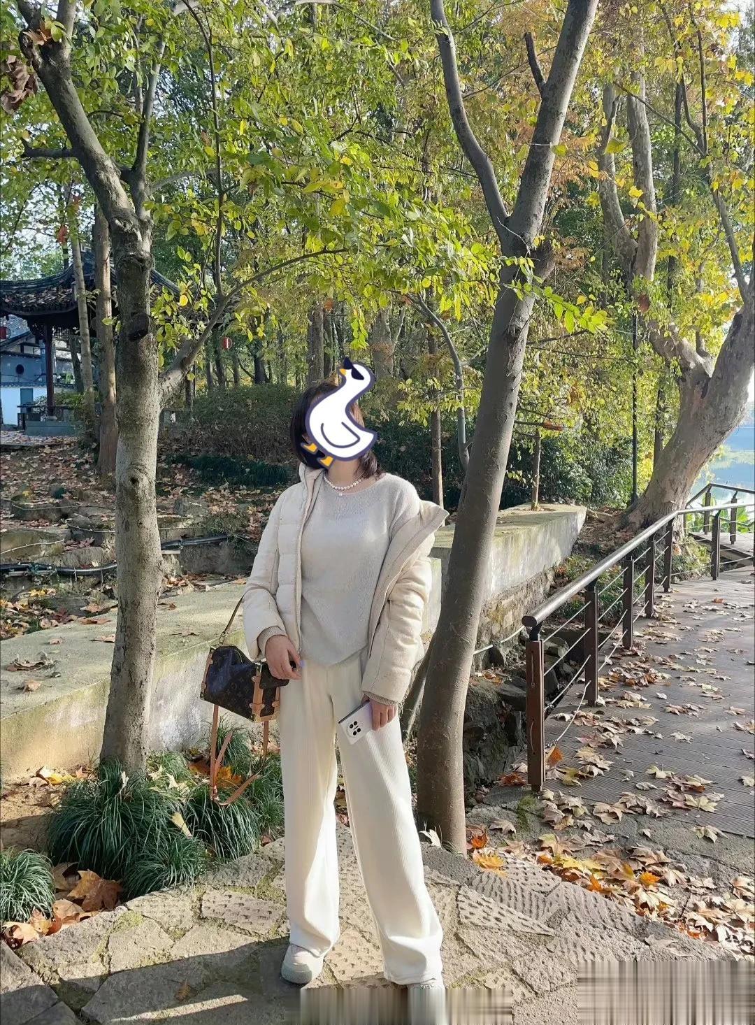 越来越喜欢这种十分具有松弛感的穿衣风格了[呲牙]

#记录我的2023#