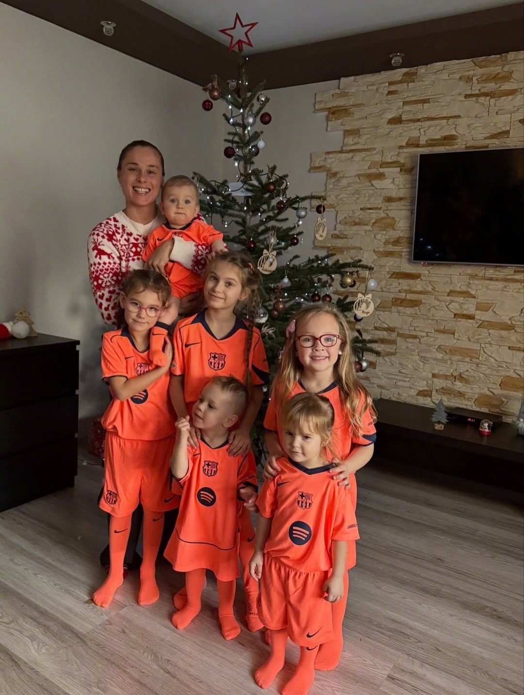 红蓝倩影 ➡️帕约尔，拉娅，杰玛的圣诞节这样过🎄巴萨 🔴🔵ForçaBar