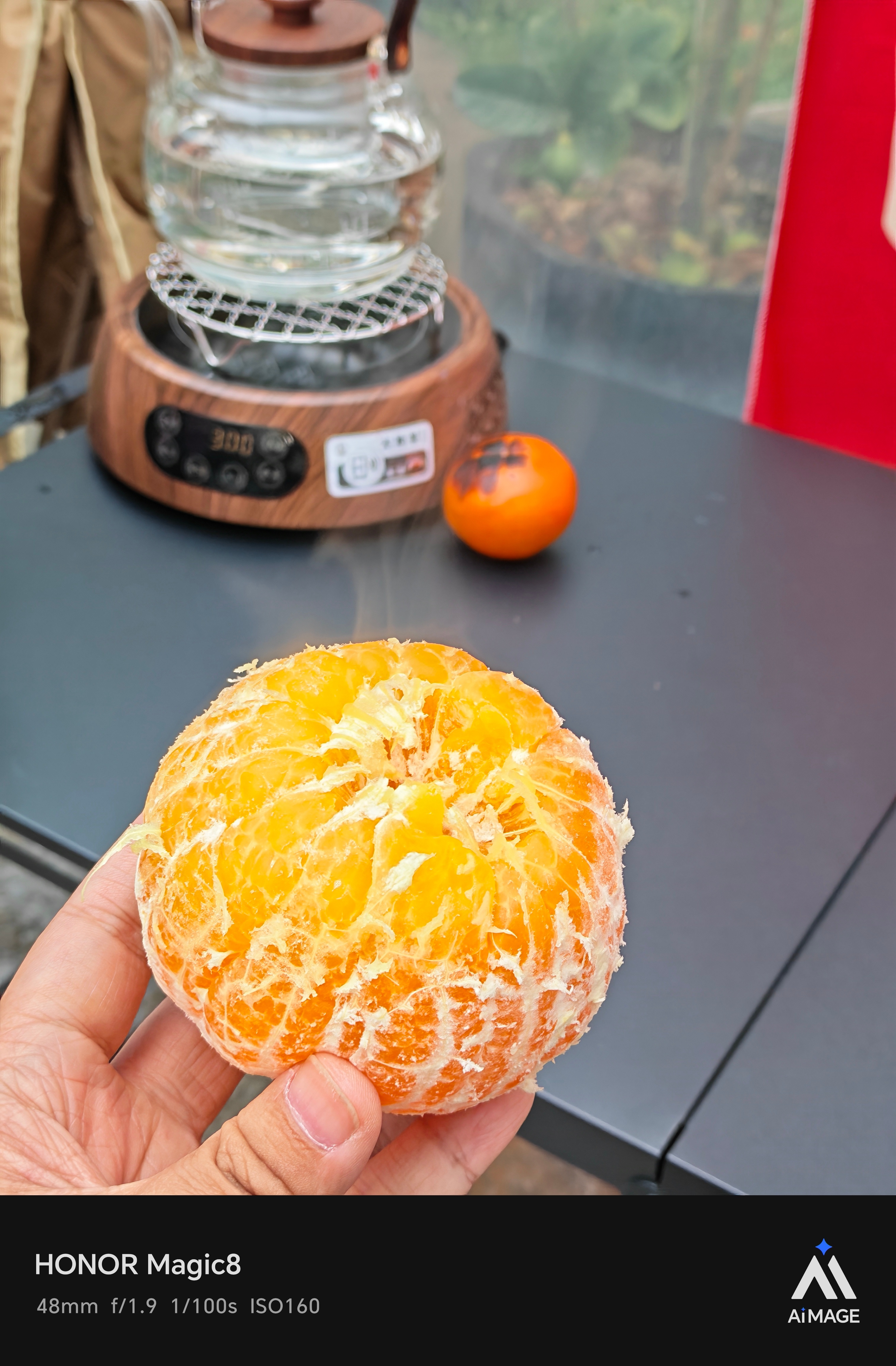 想烤橘子吃，结果烤焦了