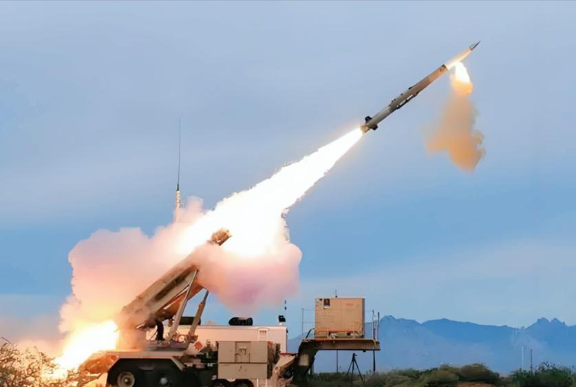 乌克兰最近一系列动作让外界刮目相看，一年多前还被直言“没外部支持就无牌可打”的它