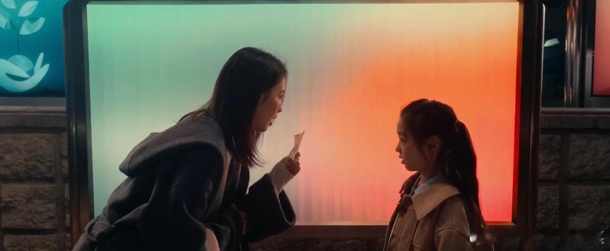 刚看完正片就想二刷， 全明星阵容里这对母女组合最让人共情～ 