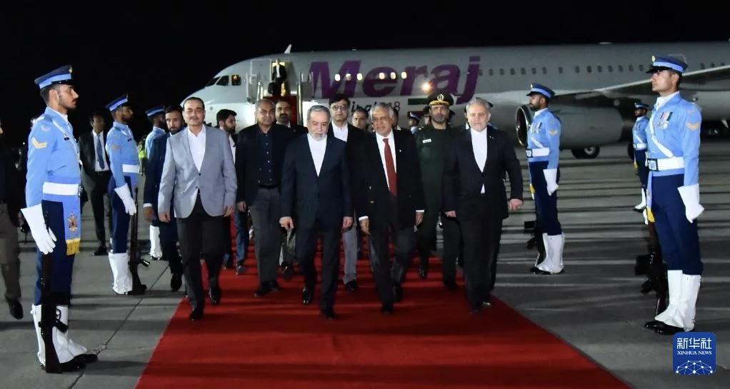 美伊双方都不想打，最后还是得打

伊朗战争，现在处于脆弱的停战状态，全球都知道这