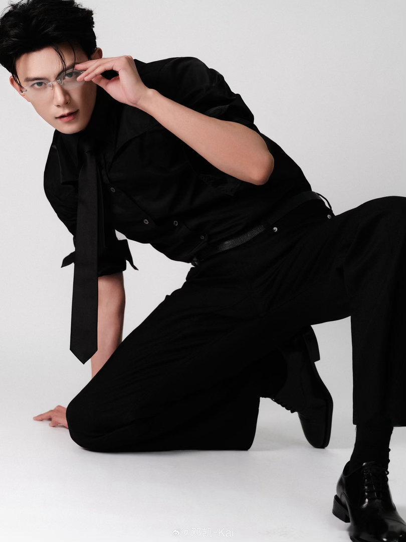 邓凯综艺感 凯太好笑了…第一次上hi6大大方方地  很帅也很搞笑 