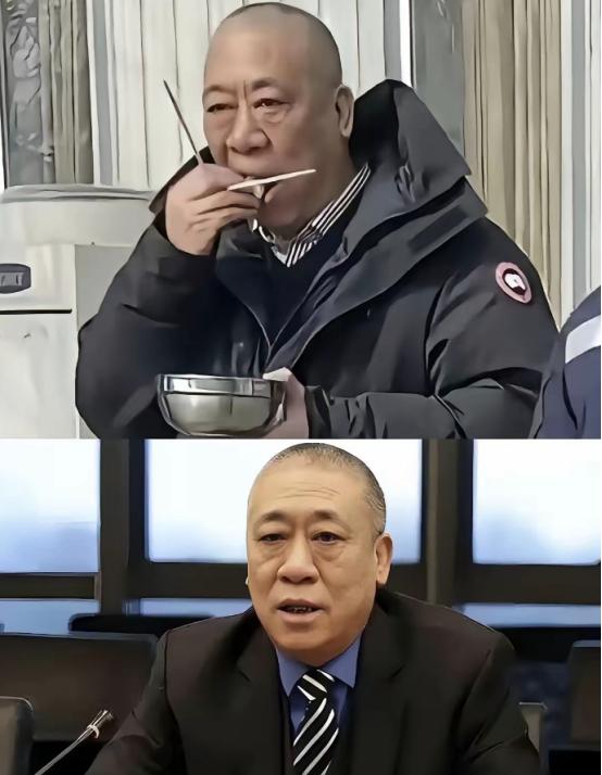 河南矿山崔培军这个人，
完全经不起细究，
因为仔细一查就会发现，他这个人实在是太