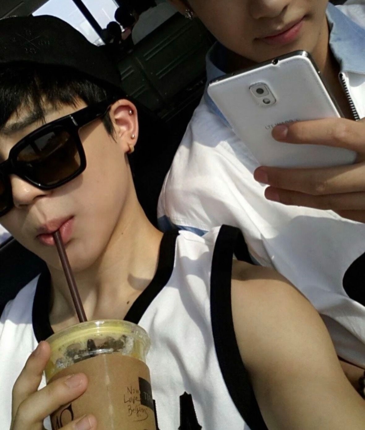 想跟智旻学长交往 