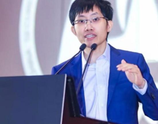 不到一年，“英雄”成了“过街老鼠”，国家是时候出手管管了！！

公安部发布的通报