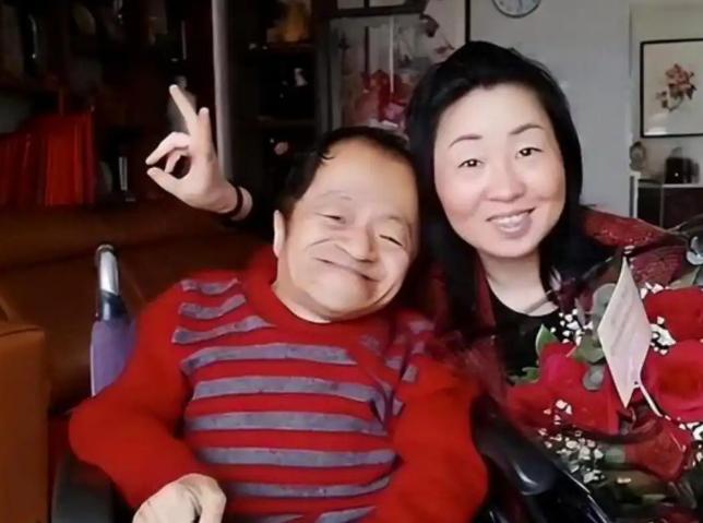 2001年，四川一名好看的31岁女技术员辞去中石油的稳定工作，不顾父母以断绝关系