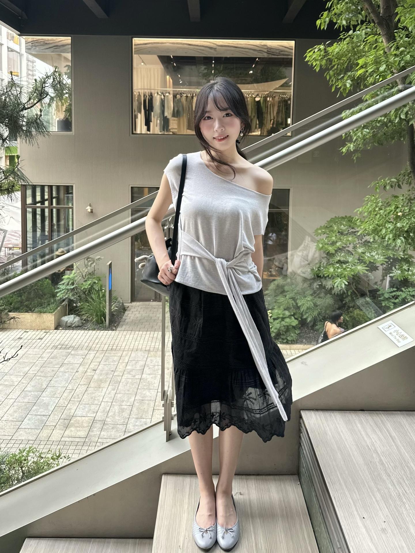 姐感。今晚在📕上新直播哦  欢迎大家来玩💗