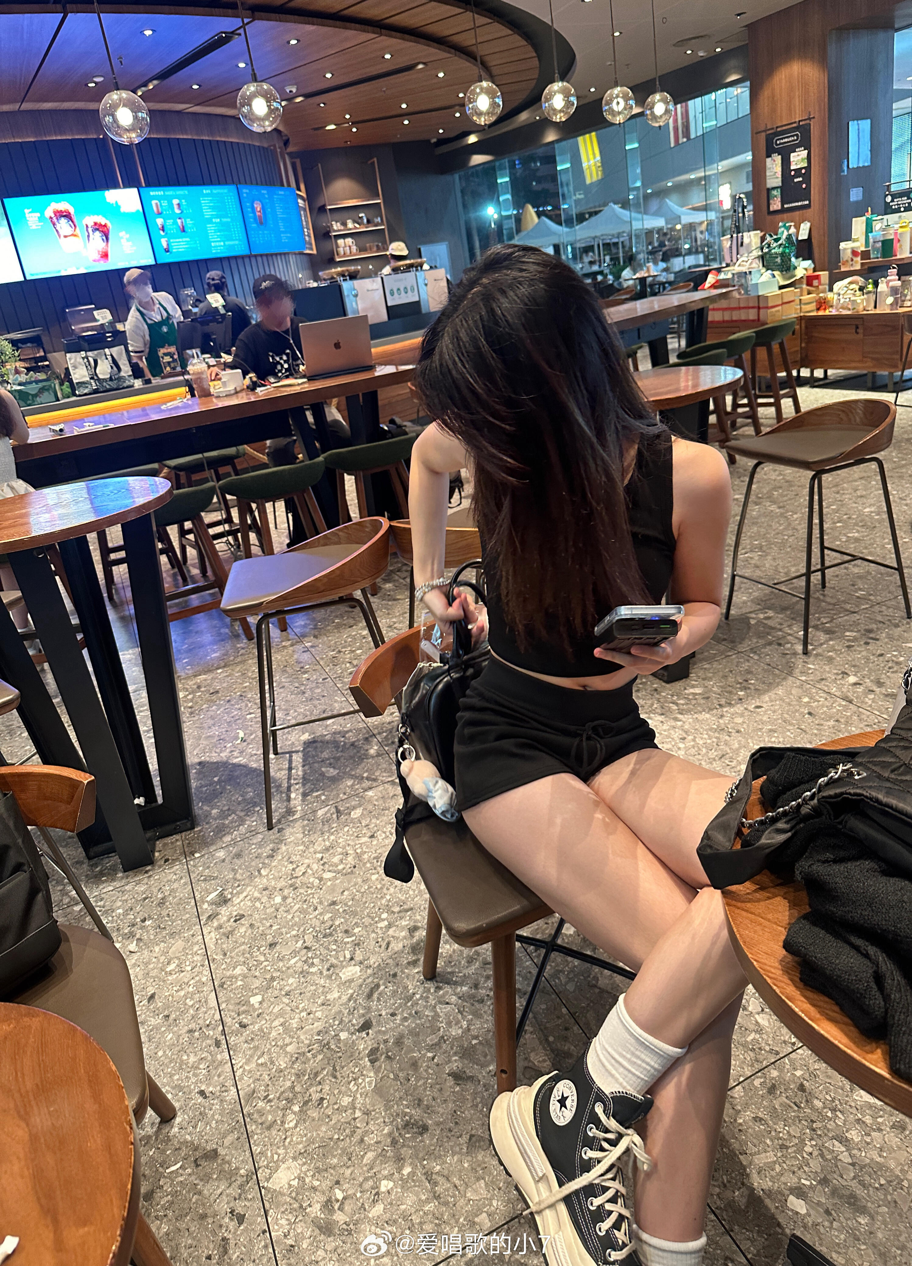 ootd今天穿什么，重发一下 哈哈 