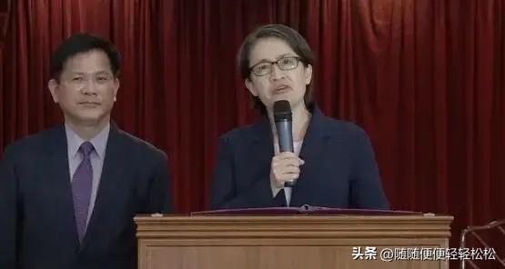 9月14日，结束窜访意大利的TD分子萧返回台湾。其在机场即迫不及待的叫唤，要加强