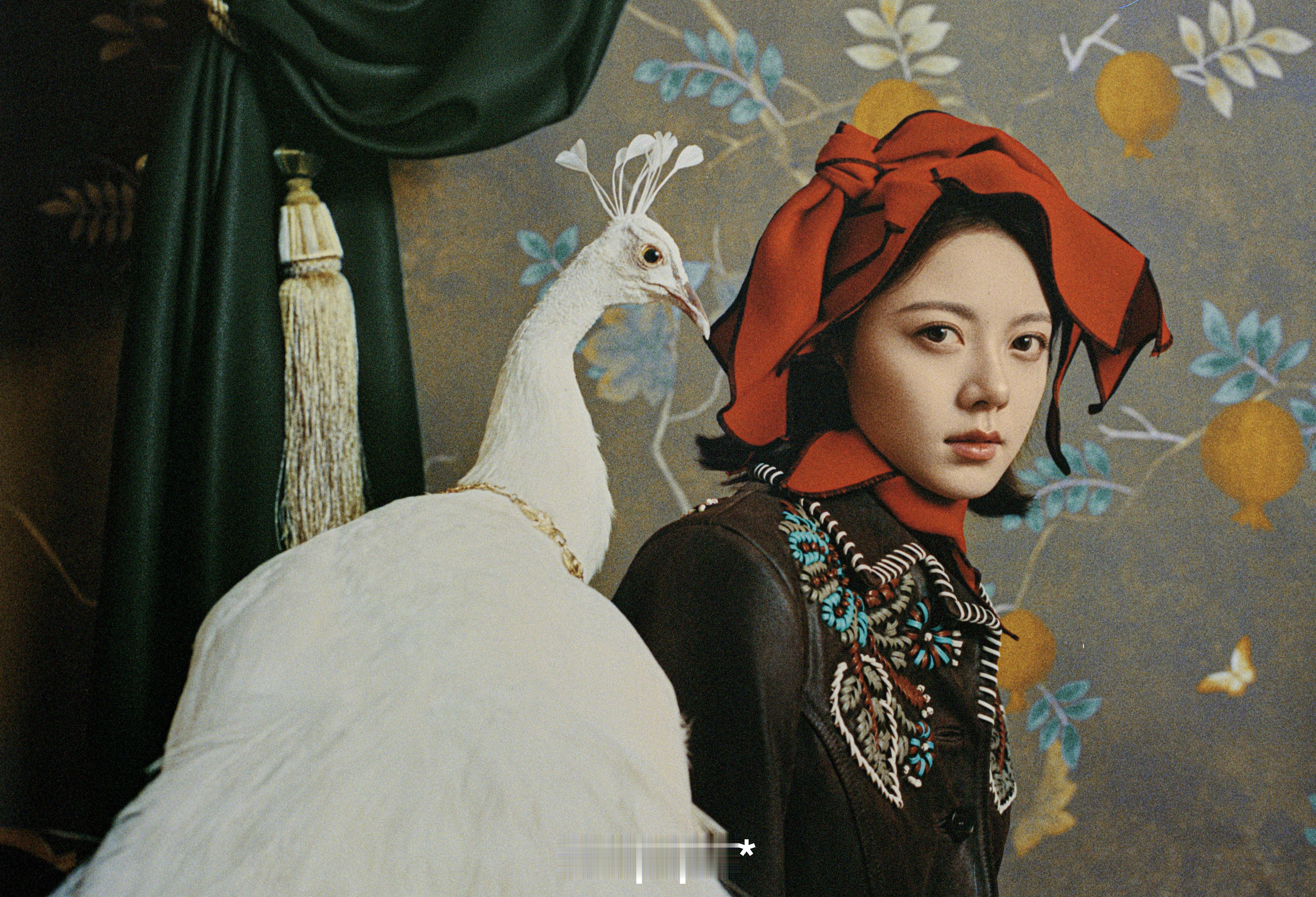 赵今麦｜Wallpaper安静、轻盈，也保有一种不刻意张扬的韧性。🏃♀️“女孩