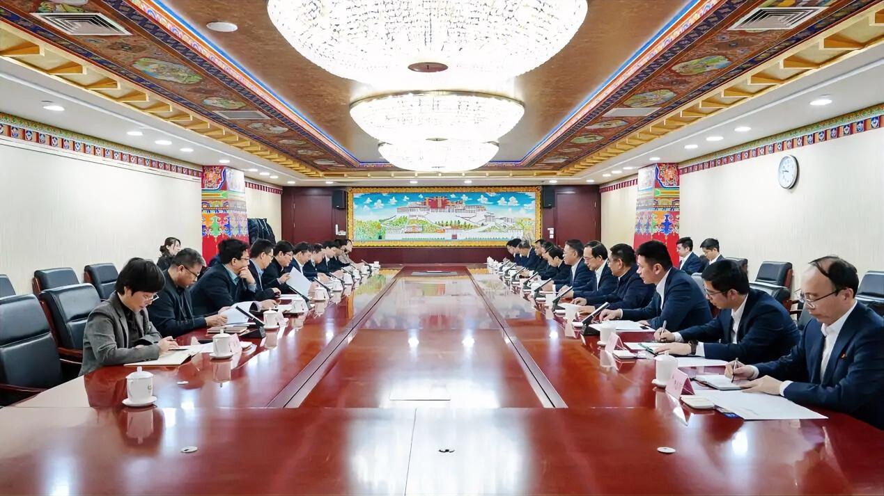 1月30日，中国黄金集团有限公司与中国矿业大学（北京）在北京举行工作会商，双方围