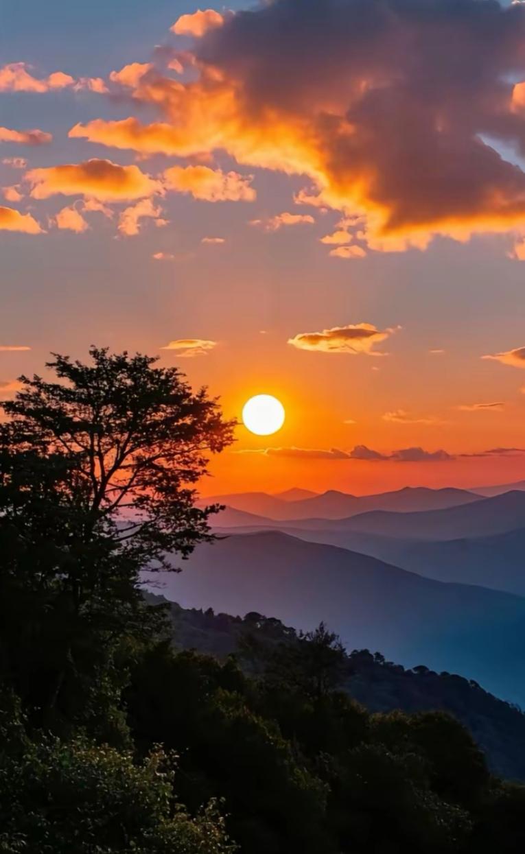 自驾旅行记录：奔赴山野，自由在路上
 
厌倦了日复一日朝九晚五的紧绷，趁着闲暇开