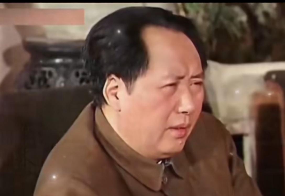 张学良将军曾经说过两段话，看似随意而言，实则精准到位。这两段话与毛主席和蒋介石相