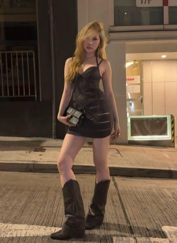 甄子丹女儿22岁颜值 甄子丹女儿甄济如（Jasmine）迎来 22 岁生日🎂 