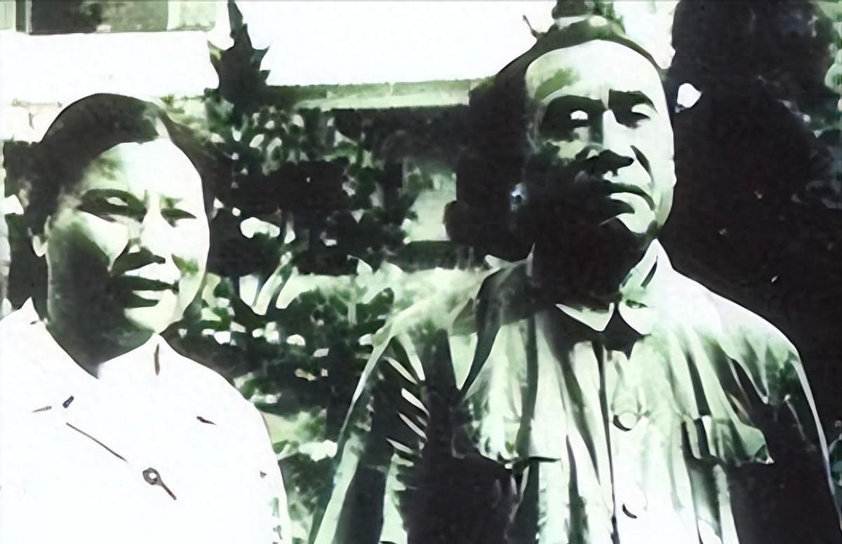 康克清18岁嫁给朱德元帅，虽然终生未育儿女，但临终时留下的六字遗言让人动容！
1