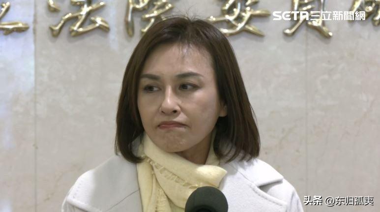 对岛内县市长来说，台风假不放会被骂，放假也会被骂，总之，和放假无关，和政治对抗有