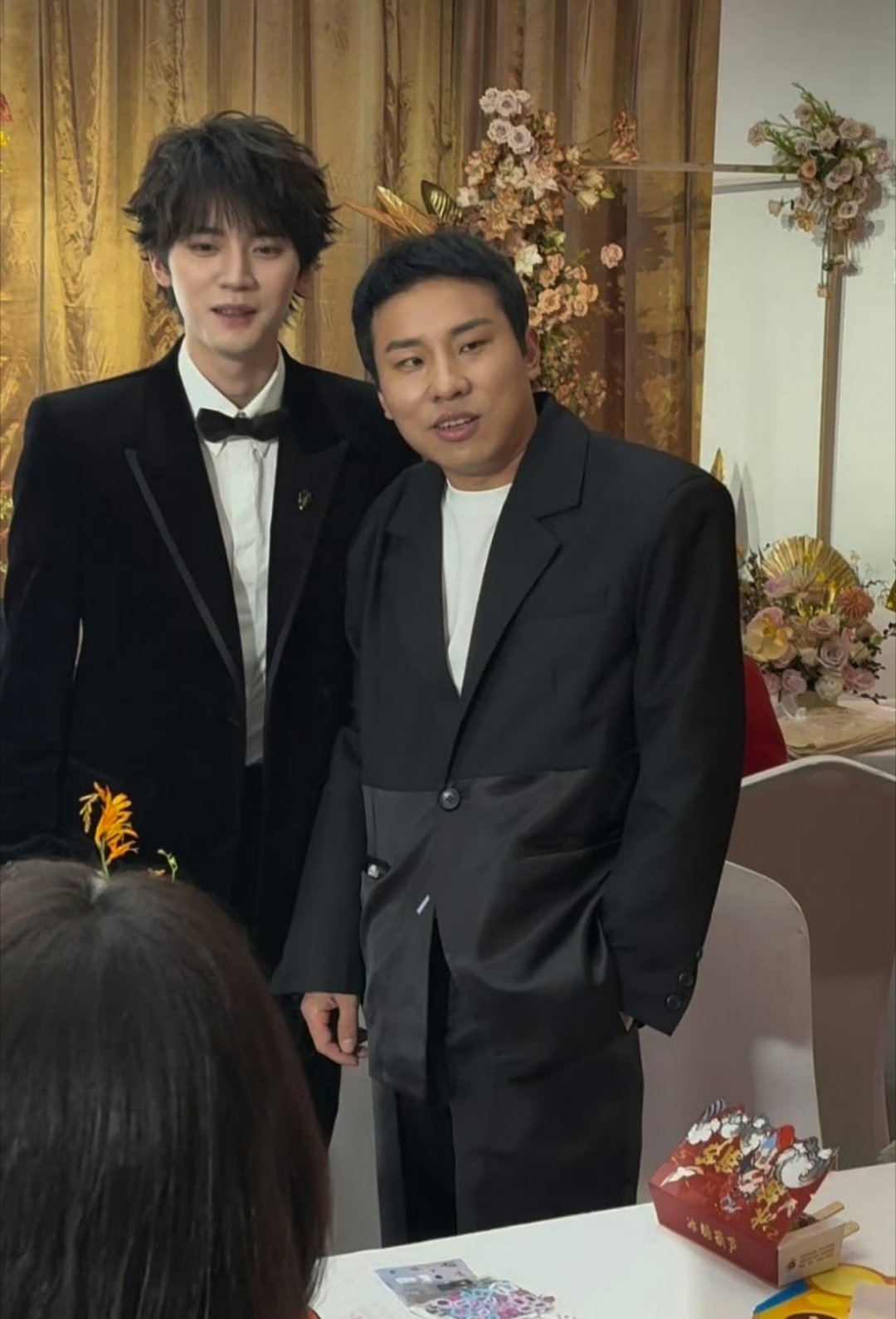 周翊然徐志胜 少爷和我 周翊然又和志胜哥见面啦~ 这俩人同框简直太欢乐了[泪奔]