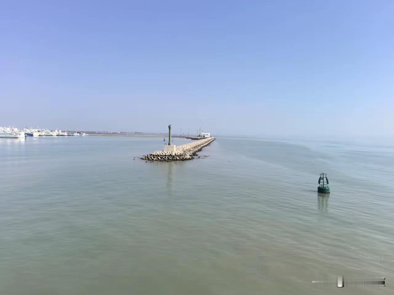 你和我耍流氓，我就和你耍手段，不讲规则那就凭实力说话。

巴拿马敢把中国企业踢出