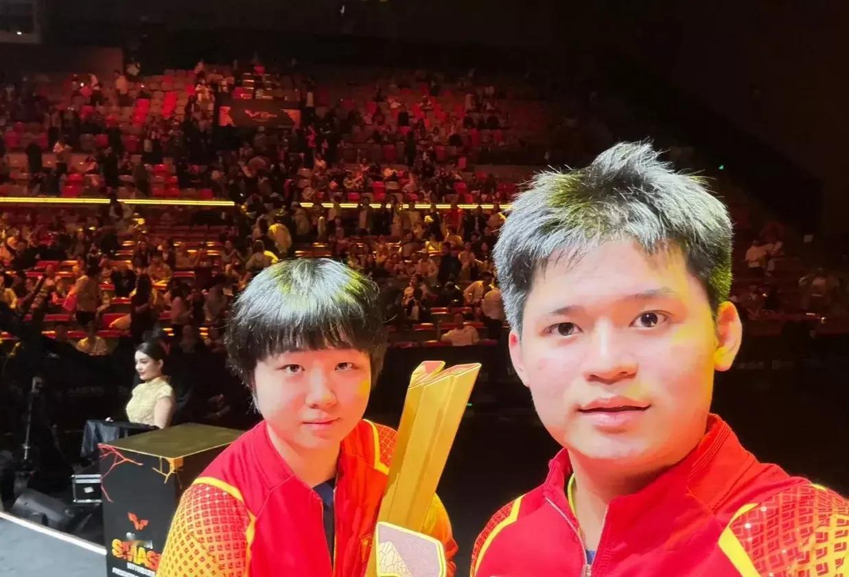 中国大满贯赛混双奖金积分揭晓

在中国大满贯赛中，国乒混双球员表现出色，获得了丰