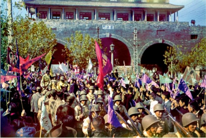 系列35—渡江战役⑦：红旗插上总统府