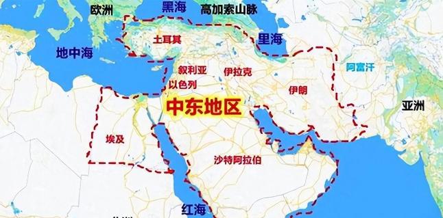 两艘60万吨级的巨轮在海上被直接打成了废铁，亚丁湾更是枪声大作。这到底是谁吃了熊
