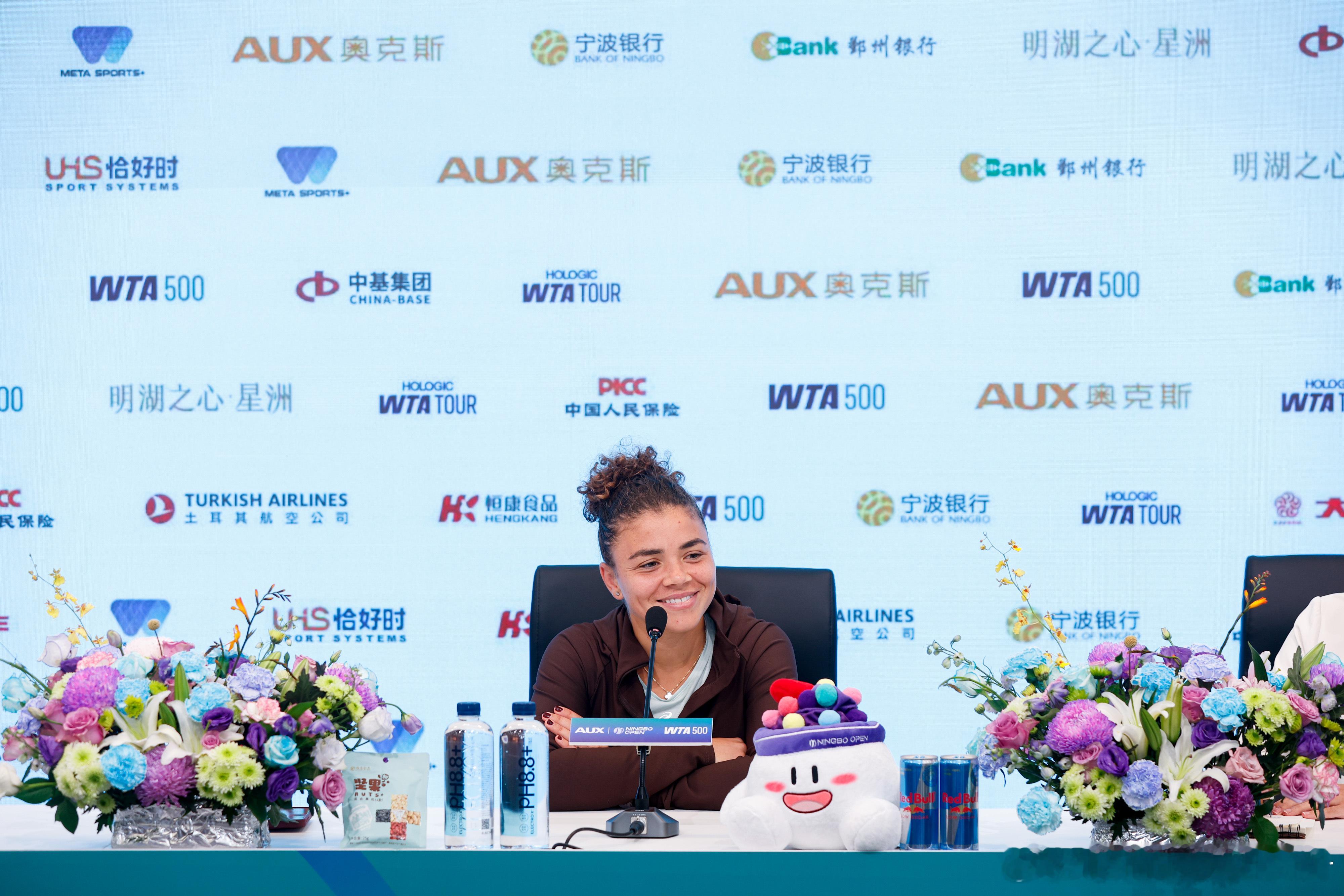 宁波网球公开赛 🇮🇹保利尼赛前新闻发布会实录 问题一：这次回到宁波进行比赛感