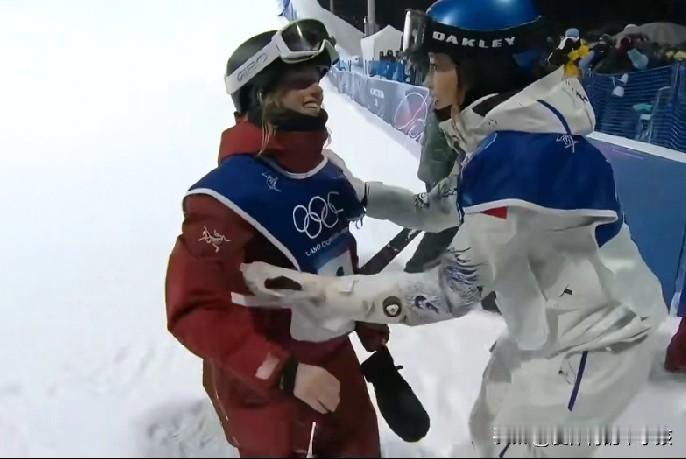 不知道是不是有很多的冰雪迷和本人一样，在凌晨两三点钟的时间段，甚至到了凌晨4点时