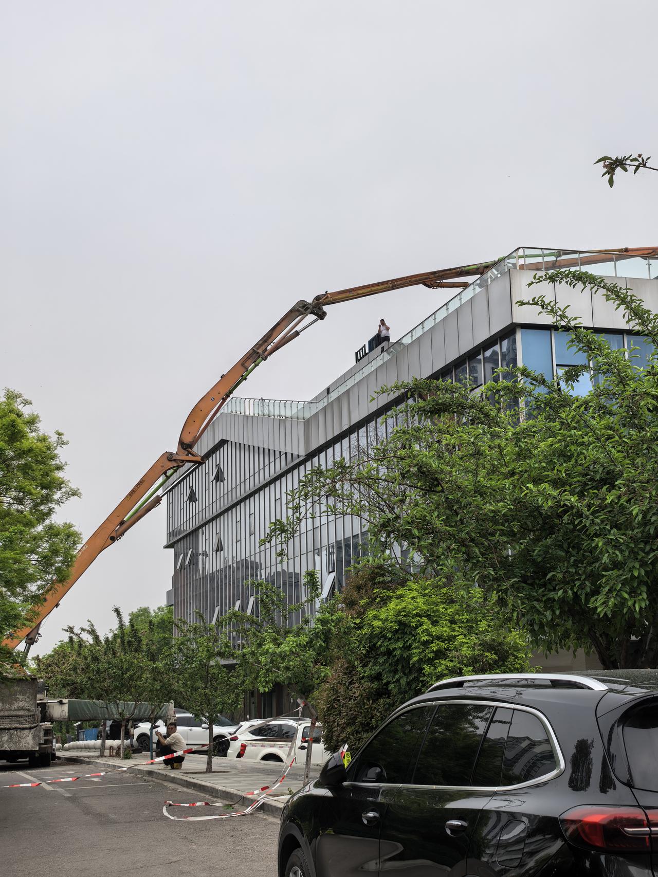 韩城人流量最大的区域绝对是南湖，但南湖一号守着流量中心，却在闹市中独守着一份难得