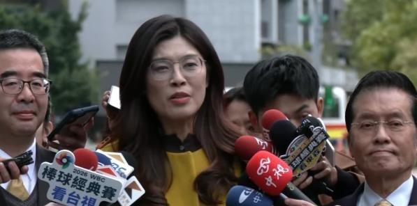 郑丽文终于要来了！1月20日，国民党主席郑丽文当着全世界的面撂下重话：两岸兵凶战