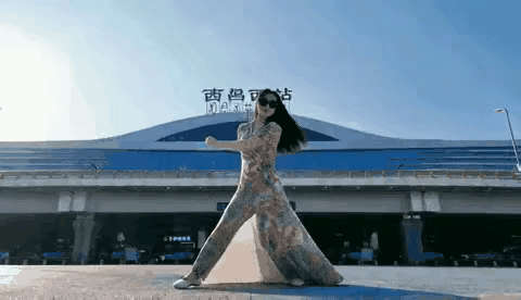 西昌西站，真美！