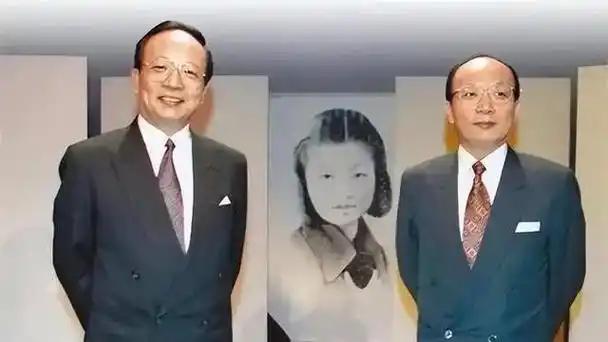 章亚若刚生完孩子就走了，两个孩子跟她姓，为何没有走偏？从蒋孝严与章孝慈的身上，章