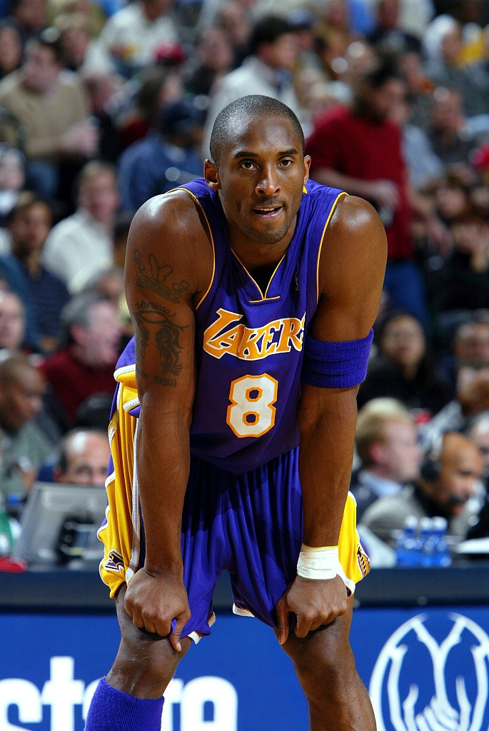 4月10日讯 近日，前NBA球员迈克尔·里德在个人社交媒体上转发了巴蒂尔关于科比