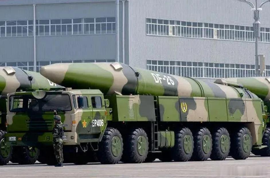 官媒画面：六月公开训练照。七月外媒炸锅。东风-26D到底强在哪？2026年7月（