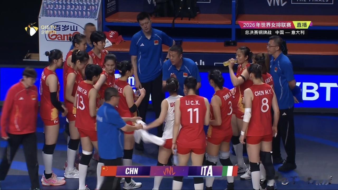 中国女排1-3不敌意大利获VNL总决赛第四名 李盈莹吴梦洁缺阵 安特罗波娃一人击