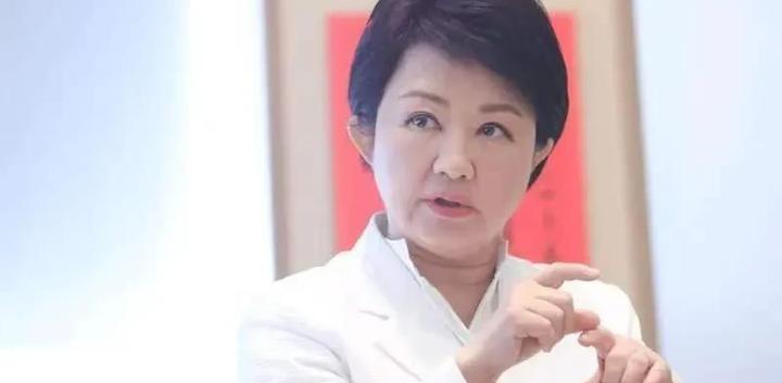 随着政坛开始放眼2028年大选，国民党内除了台中市长卢秀燕呼声极高外，台北市长蒋