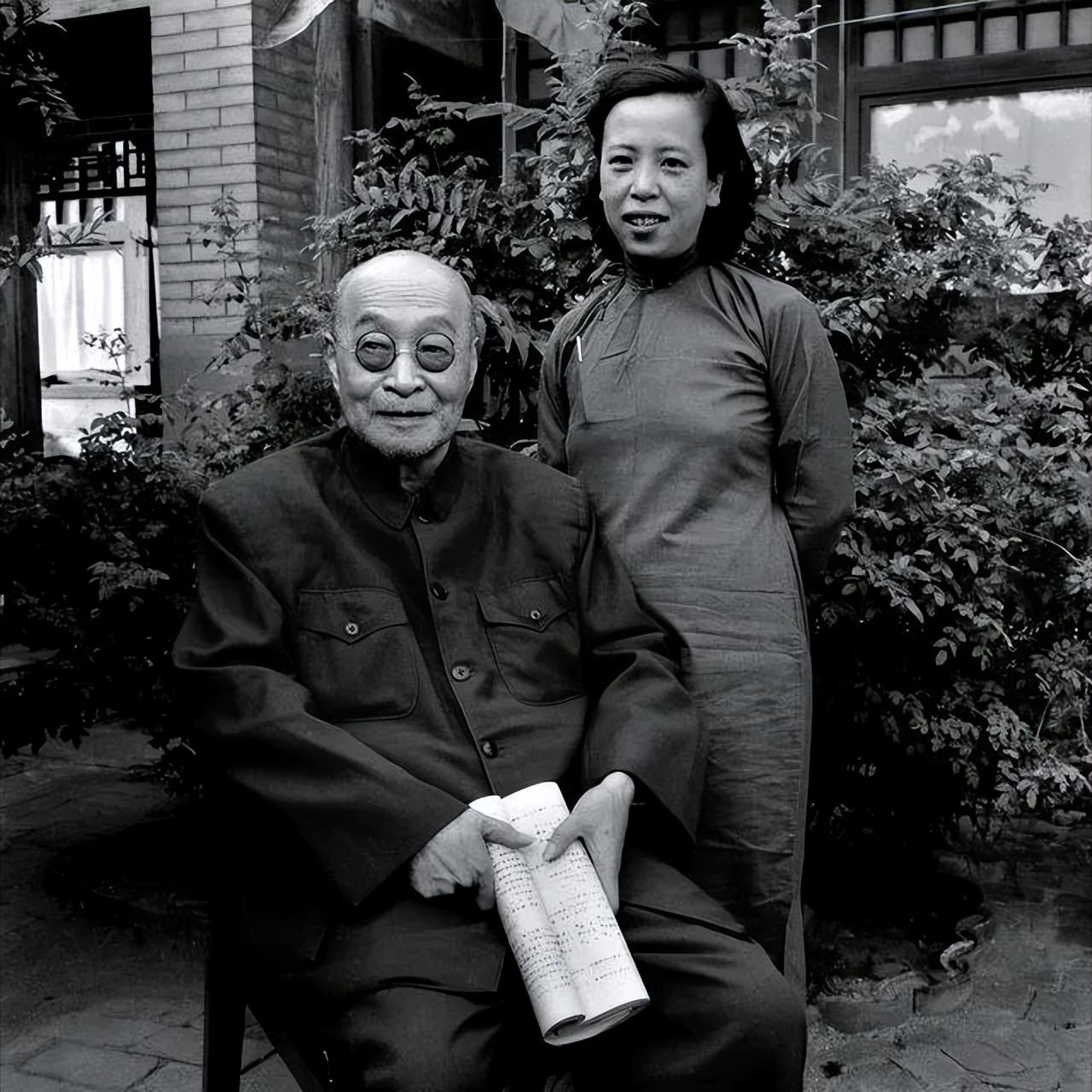 1931年，大财主得了怪病，昏迷不醒，请来名医施今墨。施今墨刚要写药方，却突然停