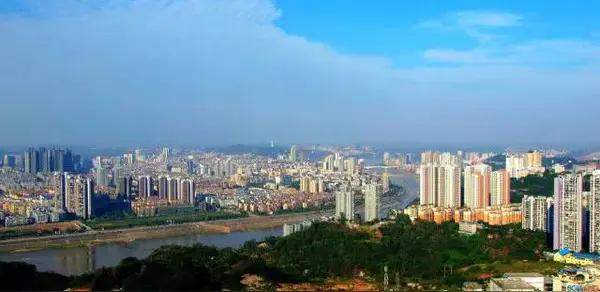 合江的港口物流优势（长江上游枢纽港、通江达海的航运潜力）、古蔺的酱酒产业底子（中