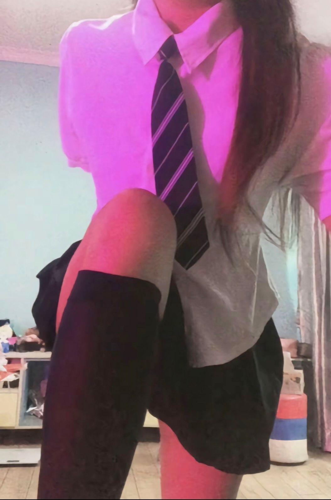 我是我是女的，你到处跟人家说我是你的jk jk制服