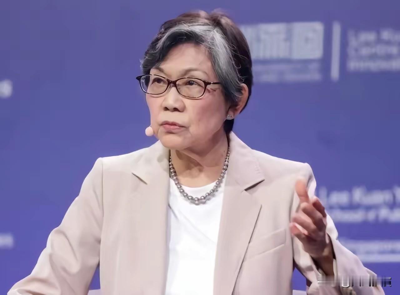 新加坡大使一语惊人：不管中国愿不愿意，全世界都已经这么看中国了！

这话听着是不
