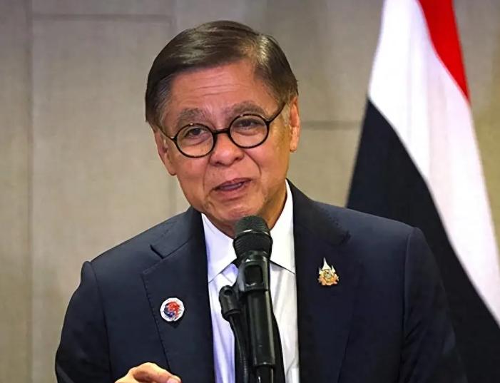 风向真变了！泰国这次不再绕弯子！


泰外长西哈萨直接把话摆到台面上：欢迎以色列