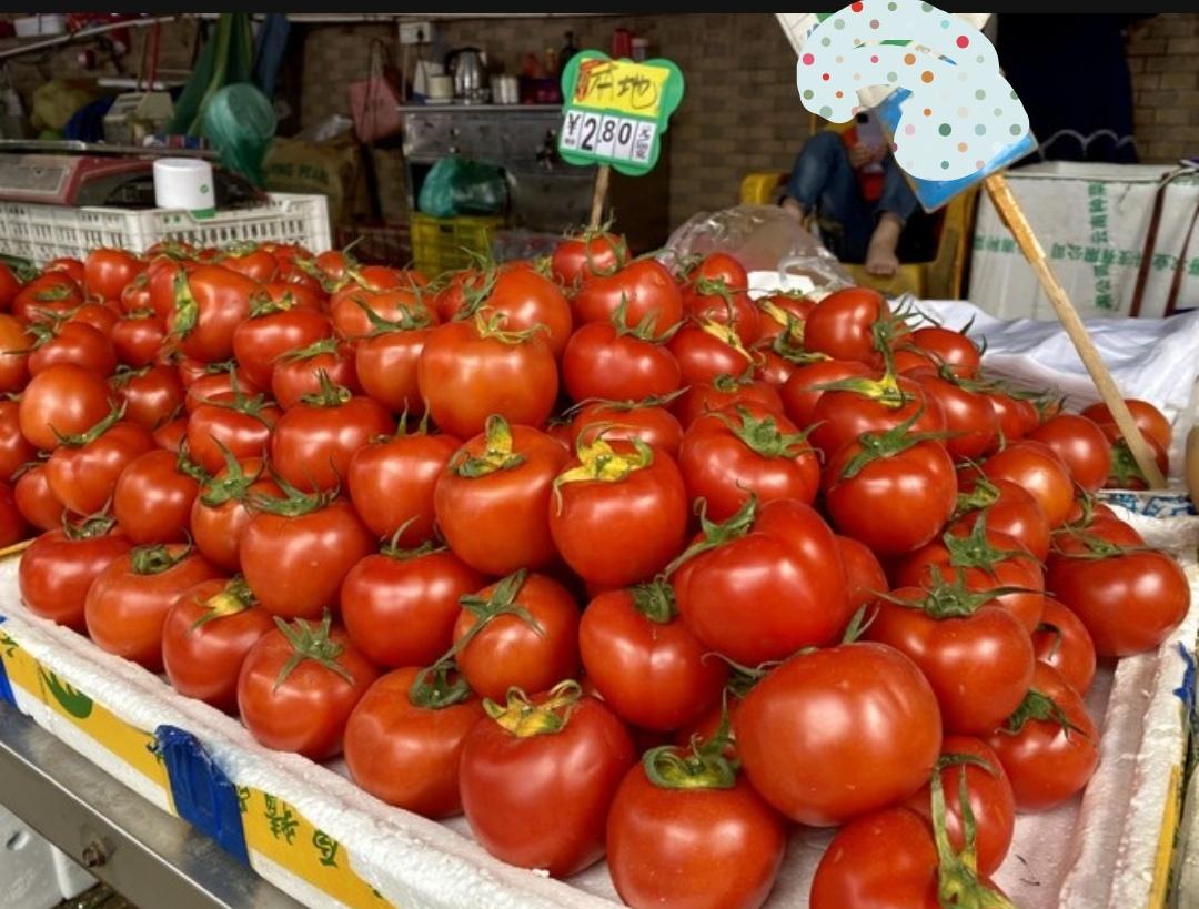 俩西红柿10块钱！同比暴涨80%，鸡蛋都配不上它了？高位要持续到3月

一、 买