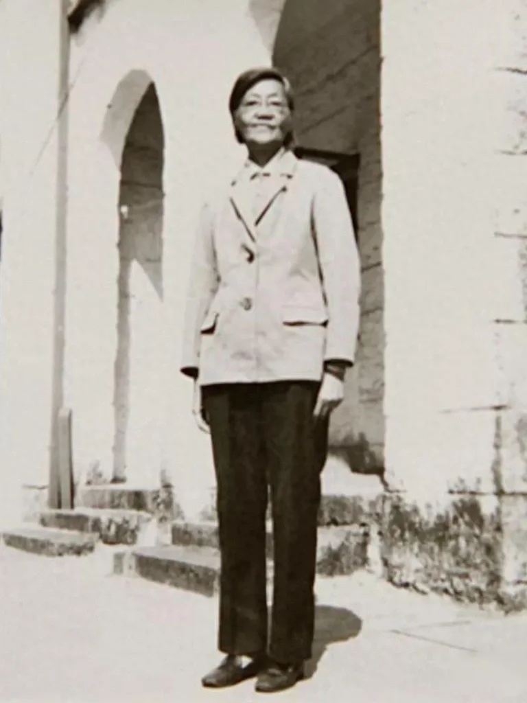 1958年，因缺少人才，钱三强面对刚刚筹建完毕的热核聚变研究室一筹莫展，一番思索