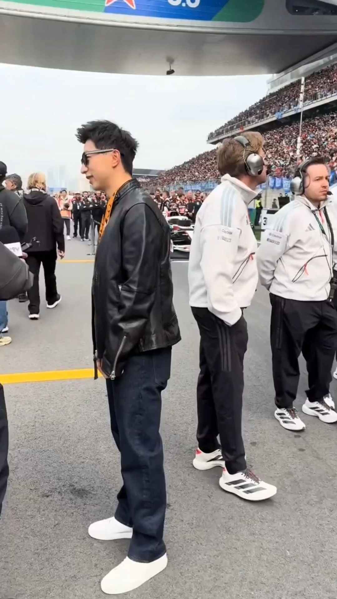 这不就是收了音的嘛沙桐你说句话啊还播不播了