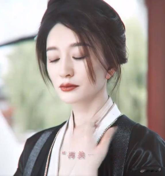 《庆余年2》长公主出场，48岁李小冉状态直接美上热搜榜。可有人却说get不到她的