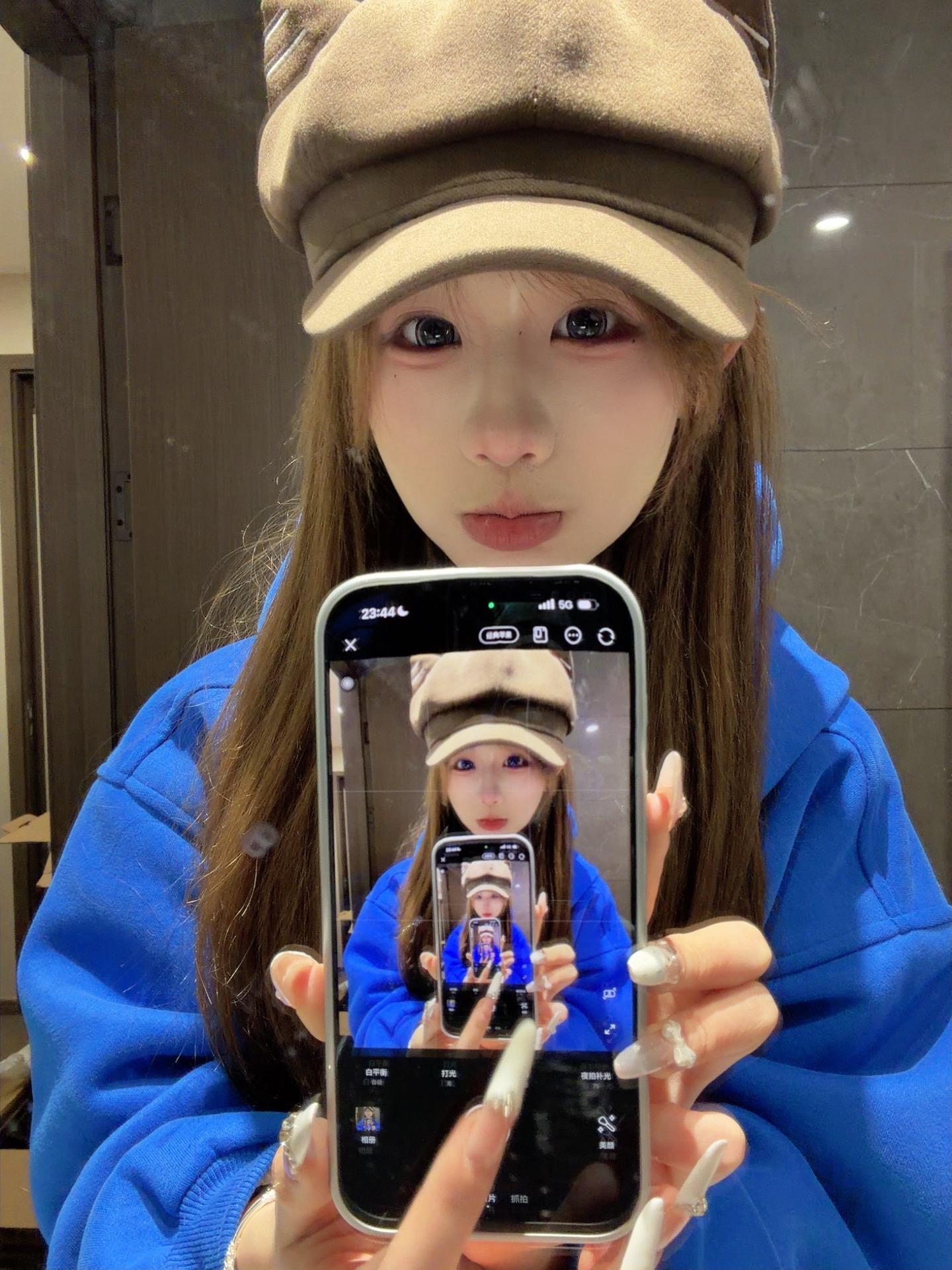 明明你也想我吧 怎么不敢再往前.