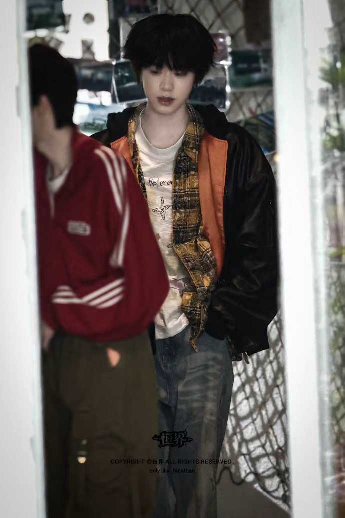 陈奕恒插兜雅痞感陈奕恒柠檬草味黄格纹衬衫  陈奕恒插兜雅痞感，陈奕恒柠檬草味黄格